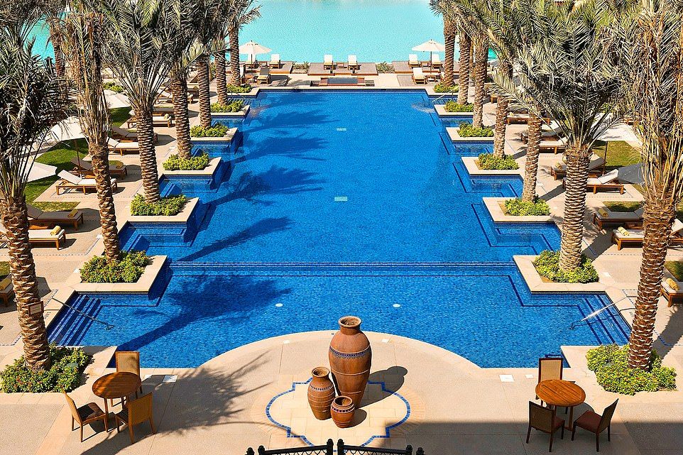 Pool illustration for Emirates Hills